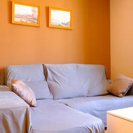 Vut Naranja Apartamento
